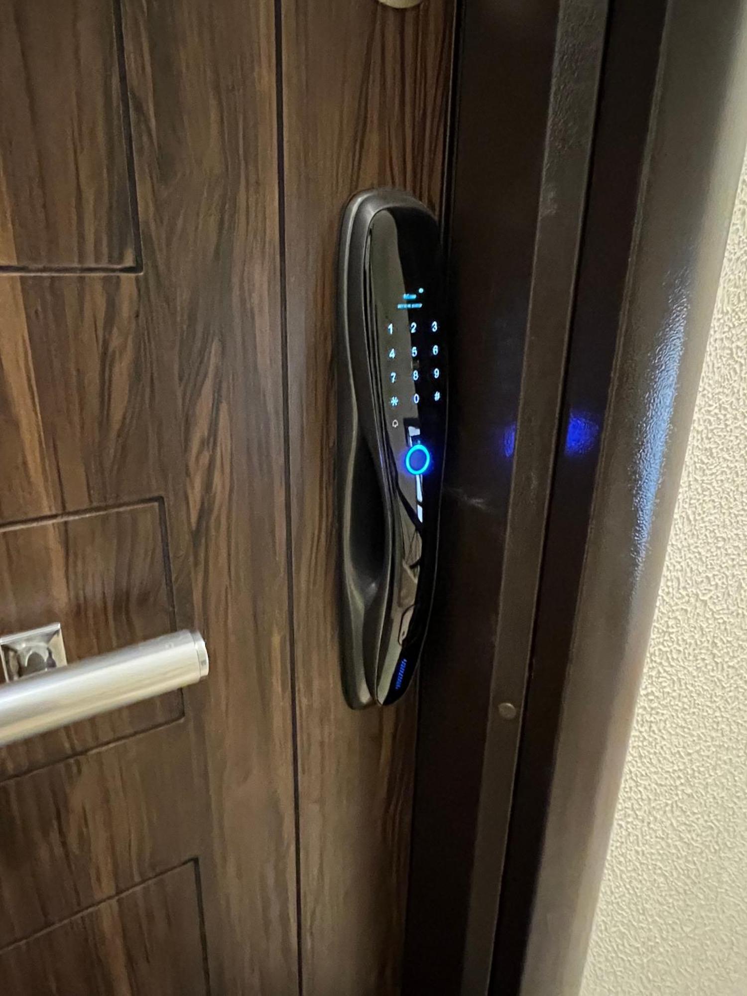 Apartman Sunny Elegant 3br Near Auc New Kairó